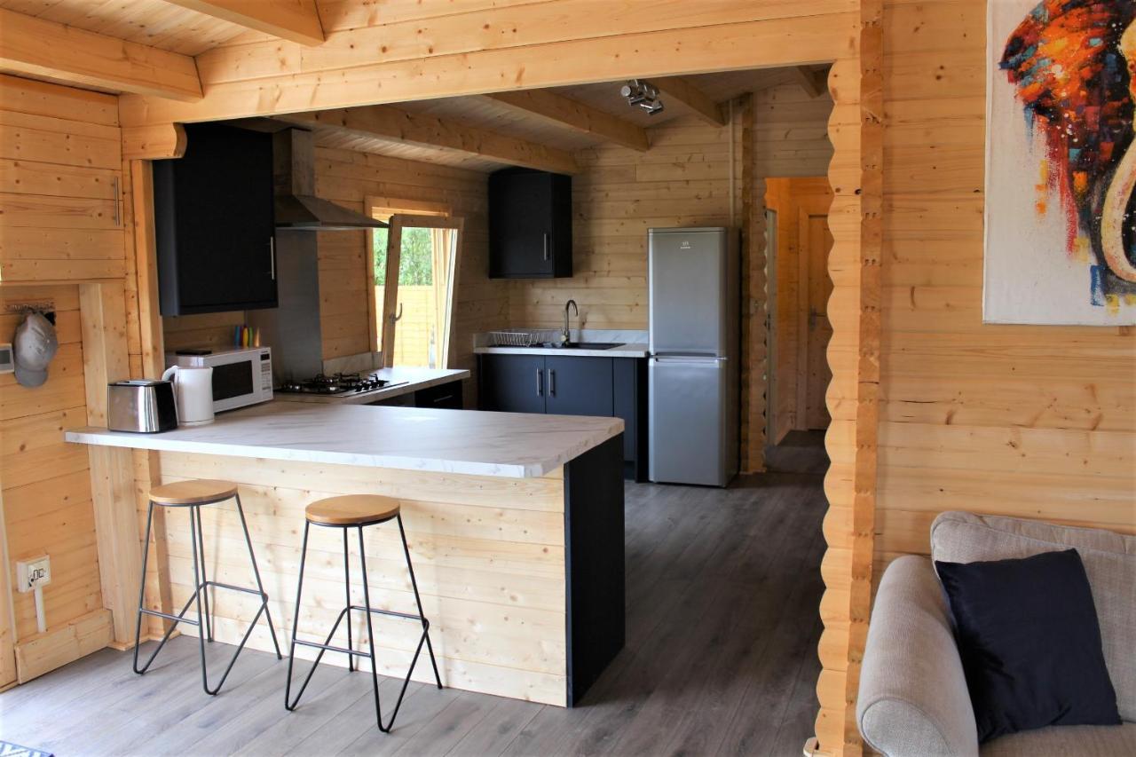 Holiday home Stunning 5-bed In Ashton Under Hill *