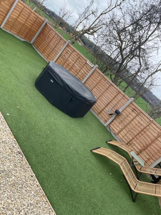 Stunning 5-bed In Ashton Under Hill Holiday home